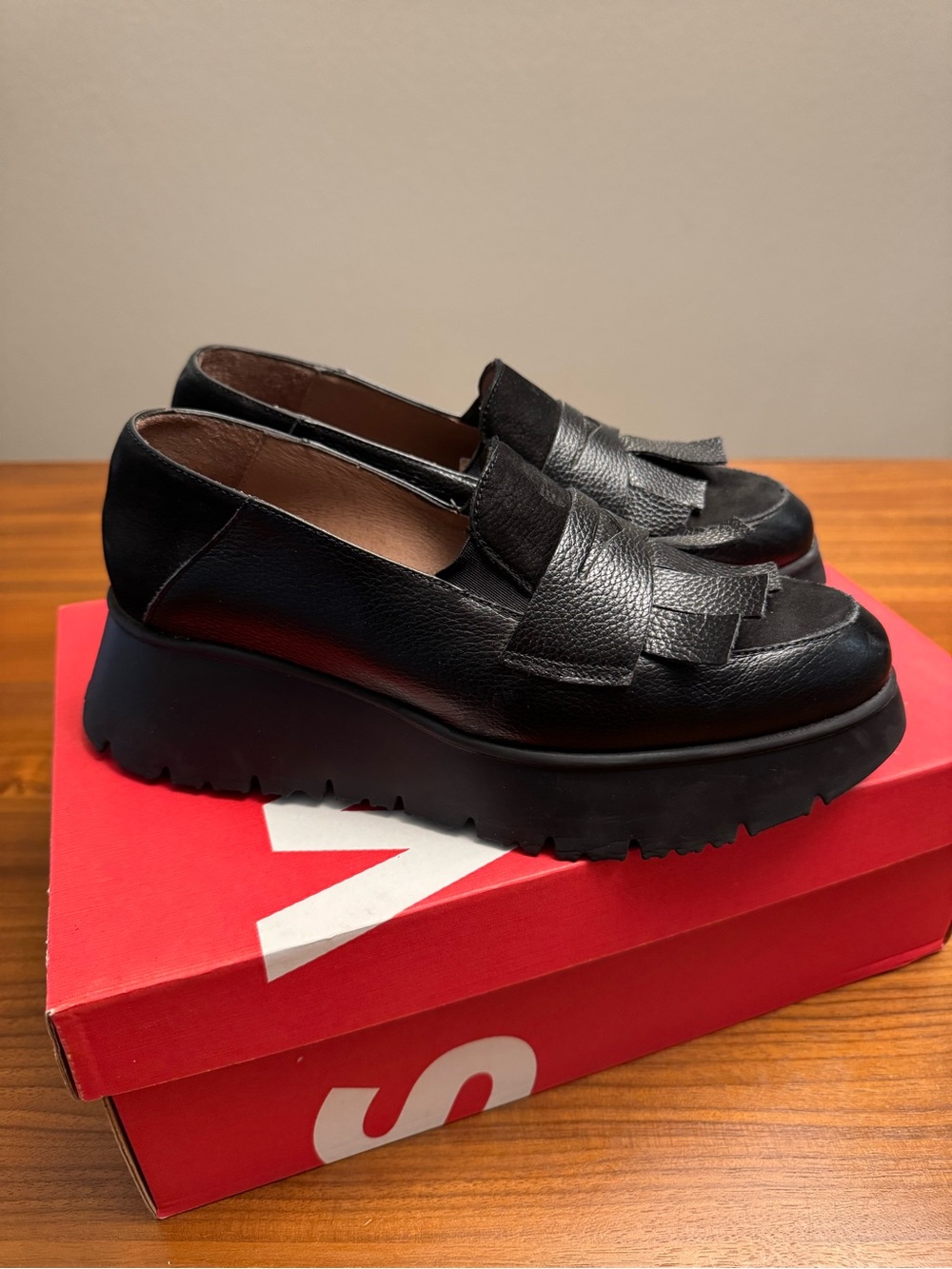 Wonders Medianoche Women’s Platform Loafers in Black Leather Suede Fringe EU 37